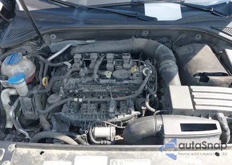 2017 Volkswagen Passat 1.8T S из США, поврежденный, VIN 1VWAT7A39HC045359